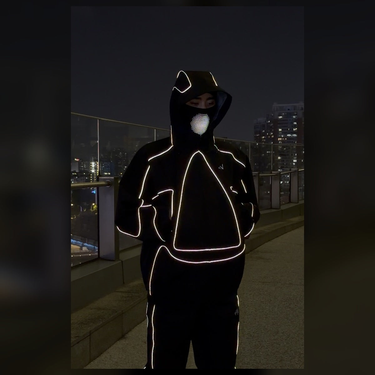 AIV Phantom Water-Reactive Jacket
